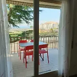 Caba Santa Cristina Апартаменти